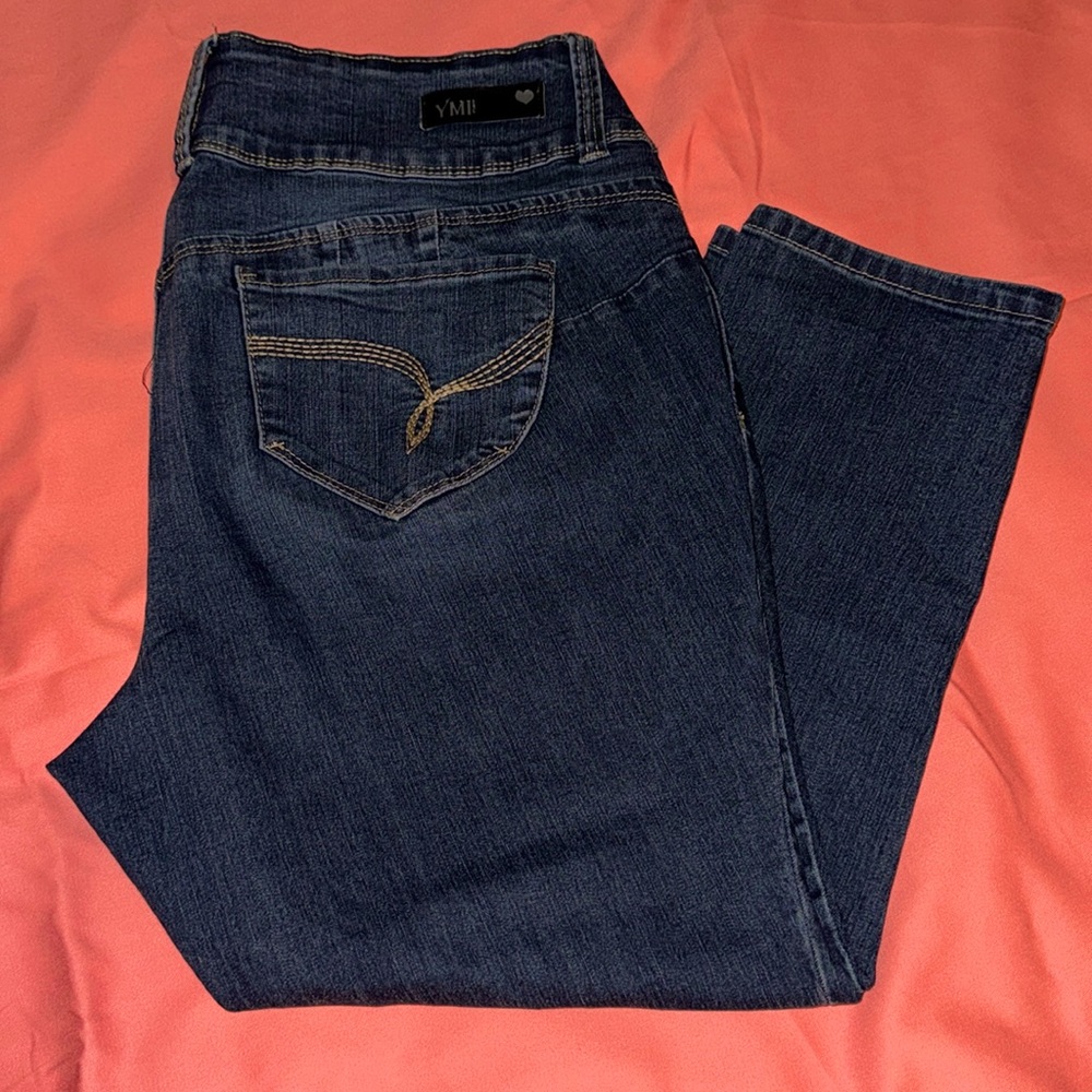 High waisted three button Skinny ankle cropped jeans